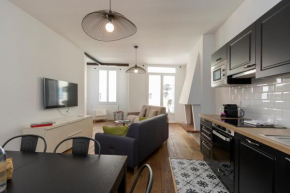 Les Suites R Bonaparte - Appartements de standing au cœur de la vieille ville piétonne